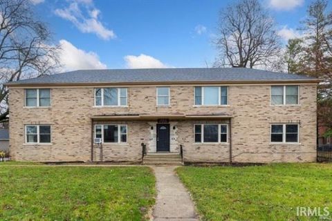 Photo of 1660 SAINT JOE Boulevard, Fort Wayne, IN 46805 (MLS # 202609231)
