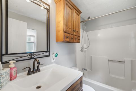 Tiny photo for 4236 S County Line Road East Road, Mulberry, IN 46058 (MLS # 202624832)