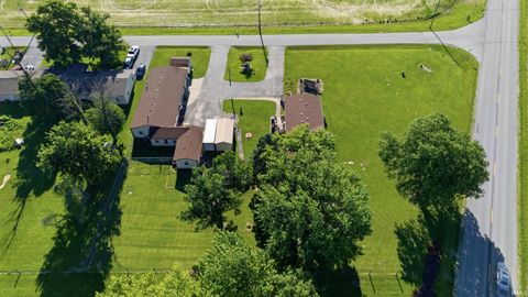Tiny photo for 4236 S County Line Road East Road, Mulberry, IN 46058 (MLS # 202624832)