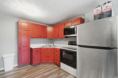 Tiny photo for 4236 S County Line Road East Road, Mulberry, IN 46058 (MLS # 202624832)