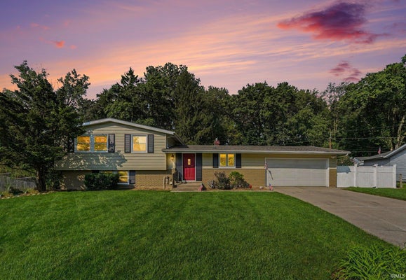 1601 VICTORIA DR, ELKHART, IN 46514 - Image af86808ccc5dfe97b2f658bd0ffaad15/905026769