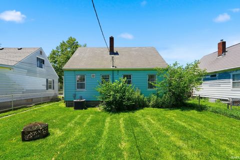 Tiny photo for 2210 S Pershing Drive, Muncie, IN 47302 (MLS # 202623302)