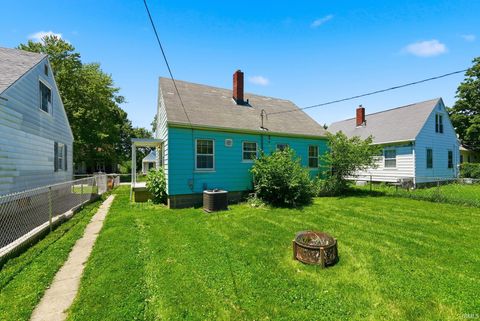 Tiny photo for 2210 S Pershing Drive, Muncie, IN 47302 (MLS # 202623302)