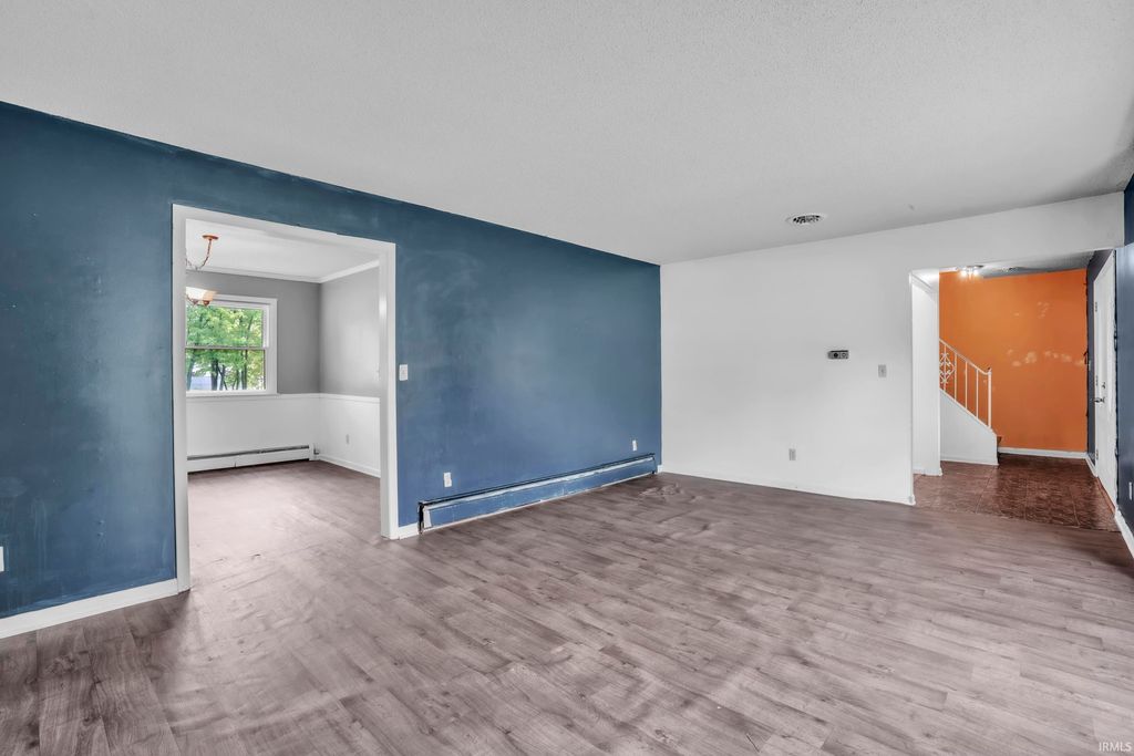 Photo of 11122 Shalimar Drive, Fort Wayne, IN 46845 (MLS # 202617766)