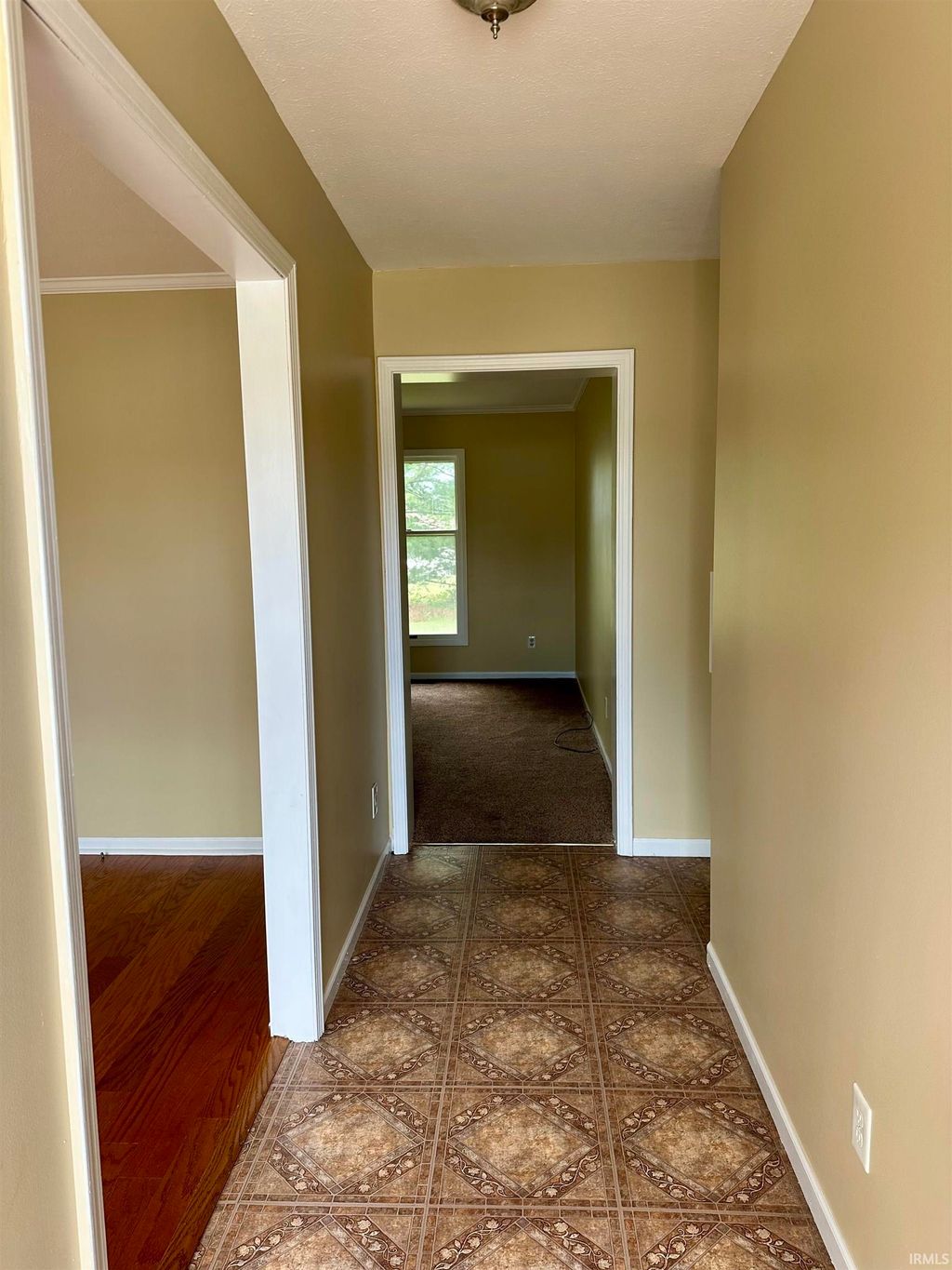 Photo of 2010 W Wilno Drive, Marion, IN 46952 (MLS # 202536666)