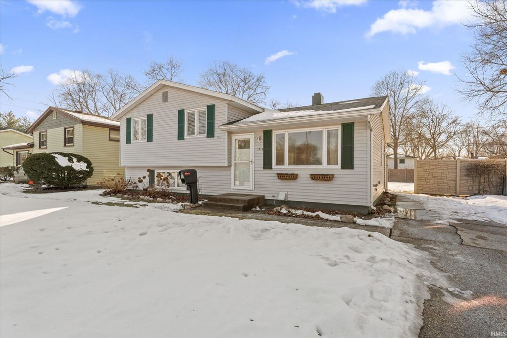 Photo of 1715 Rerick Drive, South Bend, IN 46635 (MLS # 202605141)