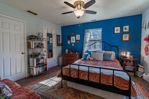 Tiny photo for 1912 S Orman Lane, Bloomfield, IN 47424 (MLS # 202612354)