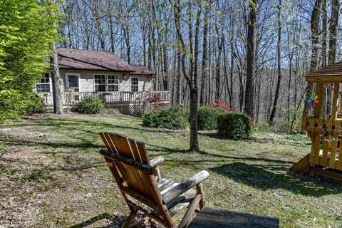 Tiny photo for 1912 S Orman Lane, Bloomfield, IN 47424 (MLS # 202612354)