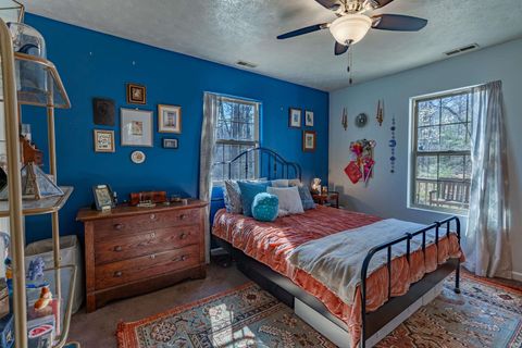 Tiny photo for 1912 S Orman Lane, Bloomfield, IN 47424 (MLS # 202612354)