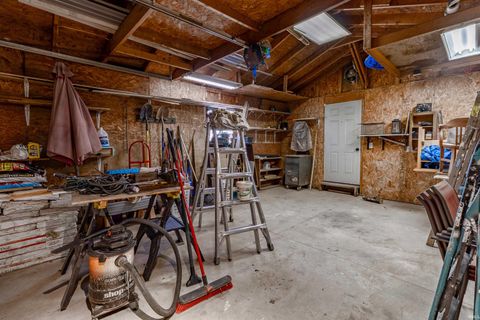 Tiny photo for 1912 S Orman Lane, Bloomfield, IN 47424 (MLS # 202612354)