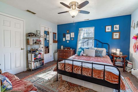 Tiny photo for 1912 S Orman Lane, Bloomfield, IN 47424 (MLS # 202612354)