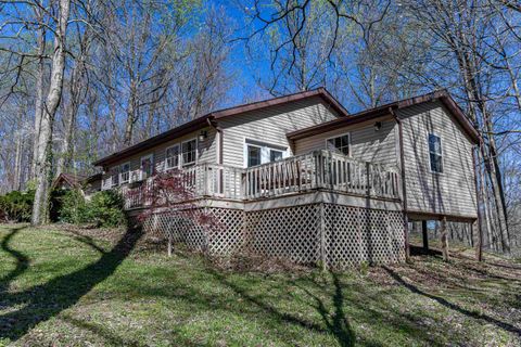 Tiny photo for 1912 S Orman Lane, Bloomfield, IN 47424 (MLS # 202612354)