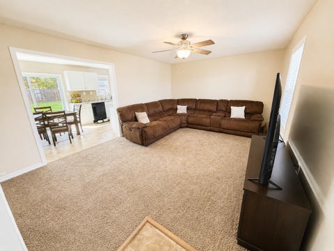 Tiny photo for 1114 N Franklin Street, Garrett, IN 46738 (MLS # 202635324)