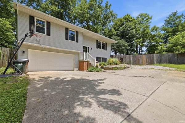 4078 N BROOKWOOD DR, BLOOMINGTON, IN 47404 - Image afbfbf1ed3a03d07551d6e1aeb4c5dec/2355759248
