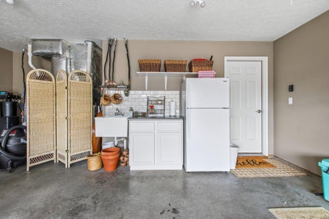Tiny photo for 20 Kettle Court, Lafayette, IN 47905 (MLS # 202642971)