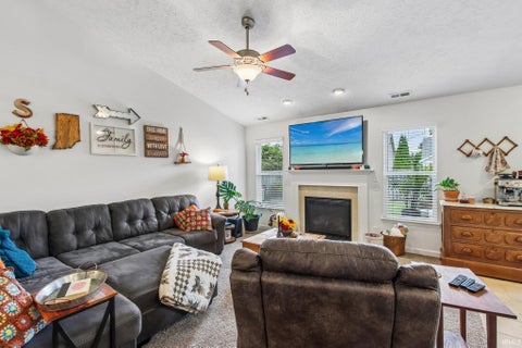 Tiny photo for 20 Kettle Court, Lafayette, IN 47905 (MLS # 202642971)