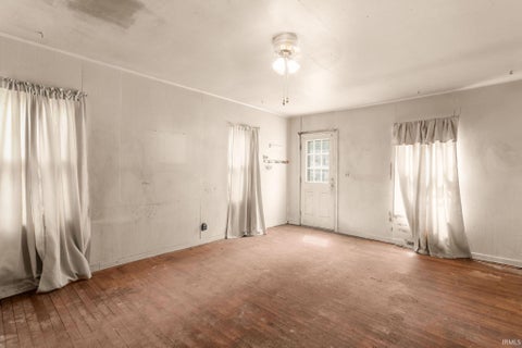 Tiny photo for 1617 E Bowman Street, South Bend, IN 46613 (MLS # 202635283)