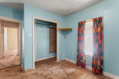 Tiny photo for 1617 E Bowman Street, South Bend, IN 46613 (MLS # 202635283)