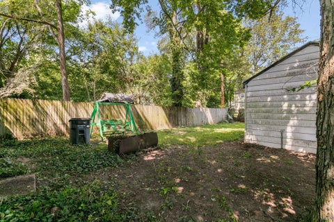 Tiny photo for 1617 E Bowman Street, South Bend, IN 46613 (MLS # 202635283)