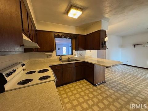 Tiny photo for 11766 E 100 North, Greentown, IN 46936 (MLS # 202549214)