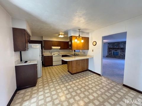 Tiny photo for 11766 E 100 North, Greentown, IN 46936 (MLS # 202549214)