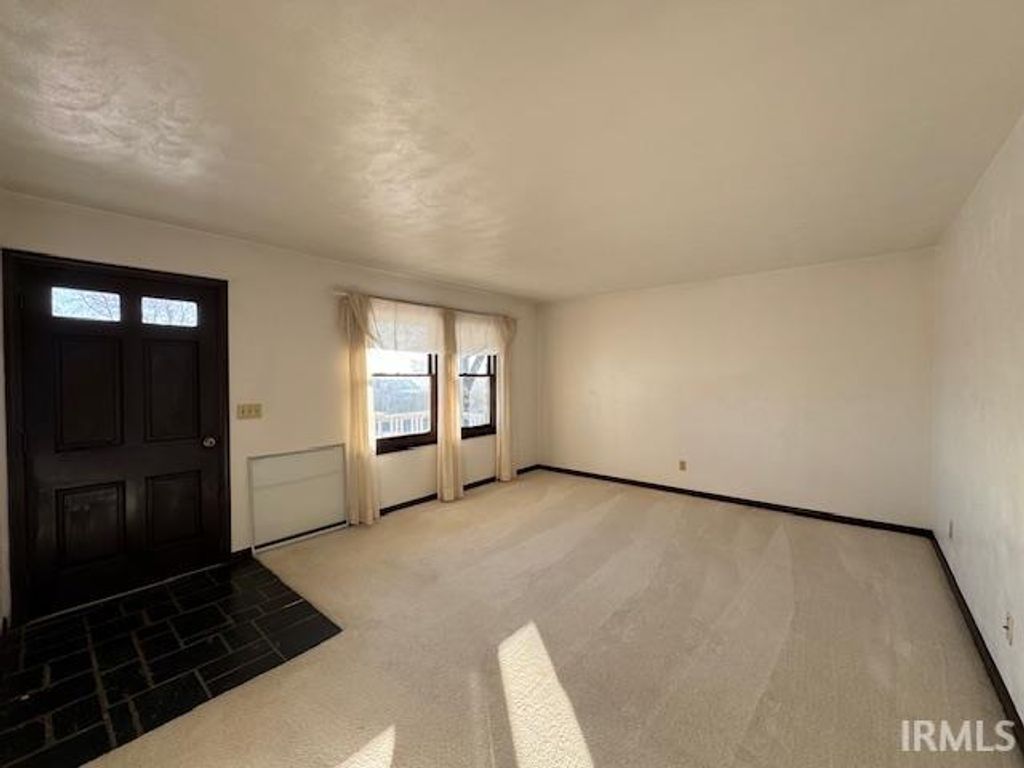 Photo of 11766 E 100 North, Greentown, IN 46936 (MLS # 202549214)