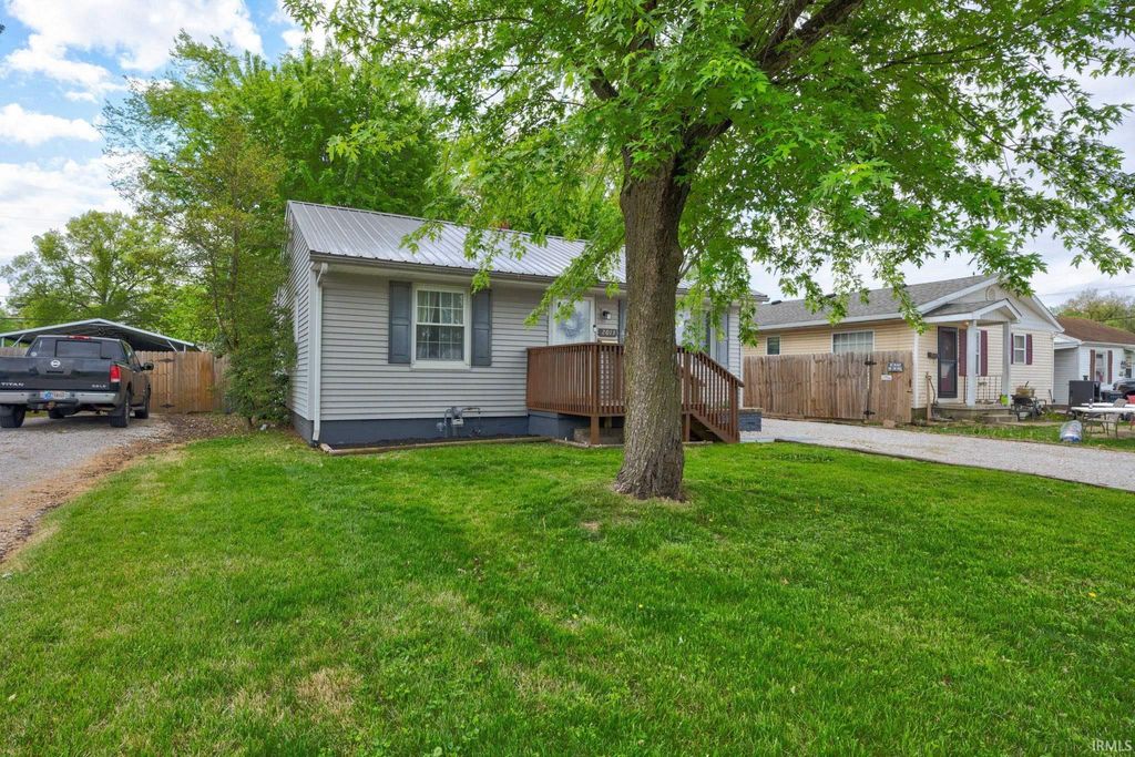 Photo of 2013 Margybeth Avenue, Evansville, IN 47714 (MLS # 202612878)
