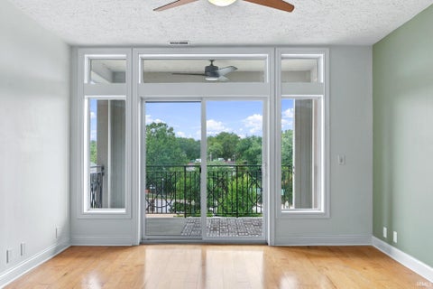 Tiny photo for 225 N 2nd Street #3B, Lafayette, IN 47901 (MLS # 202618618)
