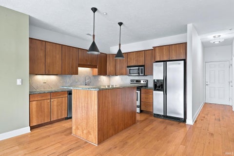 Tiny photo for 225 N 2nd Street #3B, Lafayette, IN 47901 (MLS # 202618618)