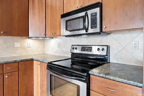 Tiny photo for 225 N 2nd Street #3B, Lafayette, IN 47901 (MLS # 202618618)