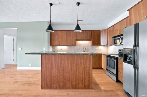 Tiny photo for 225 N 2nd Street #3B, Lafayette, IN 47901 (MLS # 202618618)