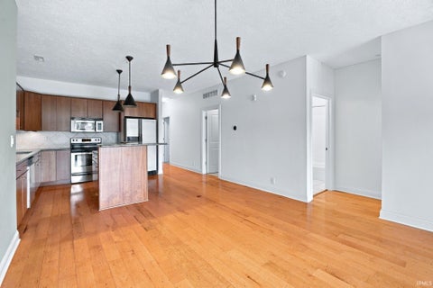 Tiny photo for 225 N 2nd Street #3B, Lafayette, IN 47901 (MLS # 202618618)