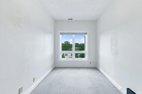 Tiny photo for 225 N 2nd Street #3B, Lafayette, IN 47901 (MLS # 202618618)