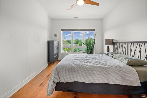 Tiny photo for 225 N 2nd Street #3B, Lafayette, IN 47901 (MLS # 202618618)