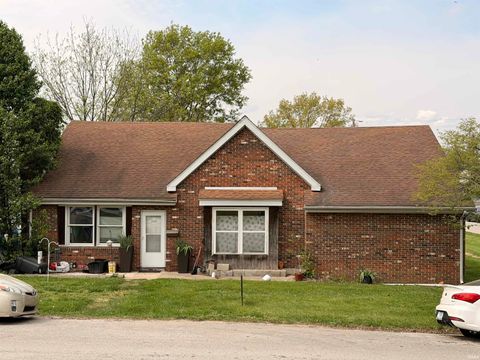 Photo of 205 E Washington Street, Loogootee, IN 47553 (MLS # 202614033)