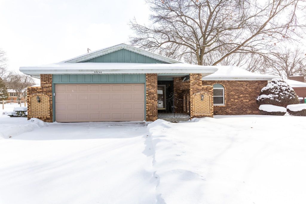 Photo of 56044 Wynnewood Drive, Osceola, IN 46561 (MLS # 202602937)