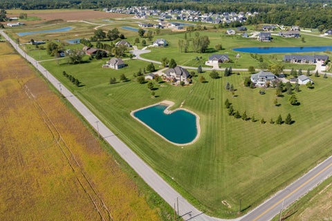 Tiny photo for 3558 Braveheart Circle, Auburn, IN 46706 (MLS # 202641521)