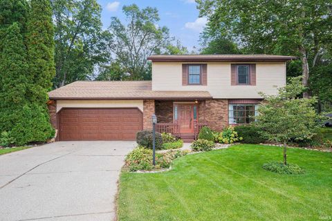 Photo of 17633 Cobblestone Court, South Bend, IN 46635 (MLS # 202541677)