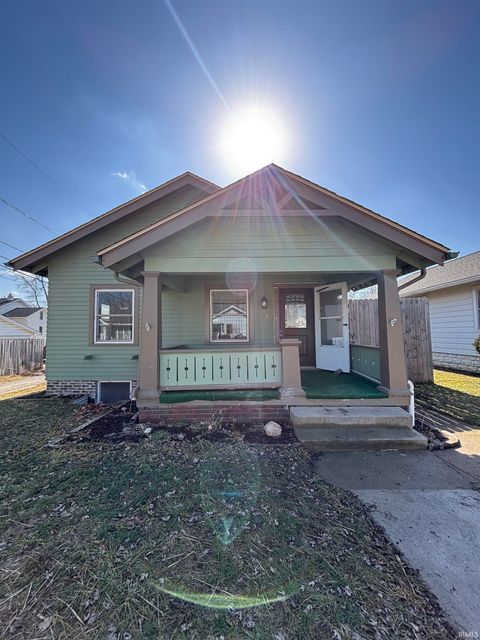 Photo of 616 Stadium Drive, Fort Wayne, IN 46808 (MLS # 202605204)