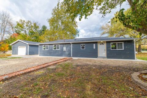 Photo of 24933 County Road 106, Elkhart, IN 46514 (MLS # 202544477)