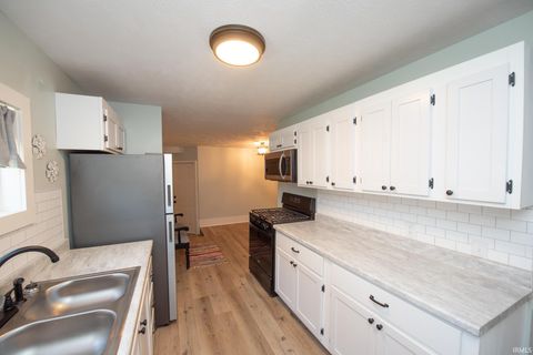 Tiny photo for 402 E 3Rd Street, Brookston, IN 47923 (MLS # 202617327)