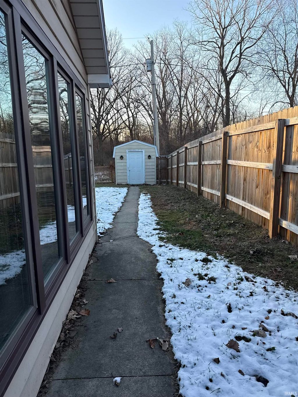 Photo of 1506 Louisedale Drive, Fort Wayne, IN 46808 (MLS # 202601421)