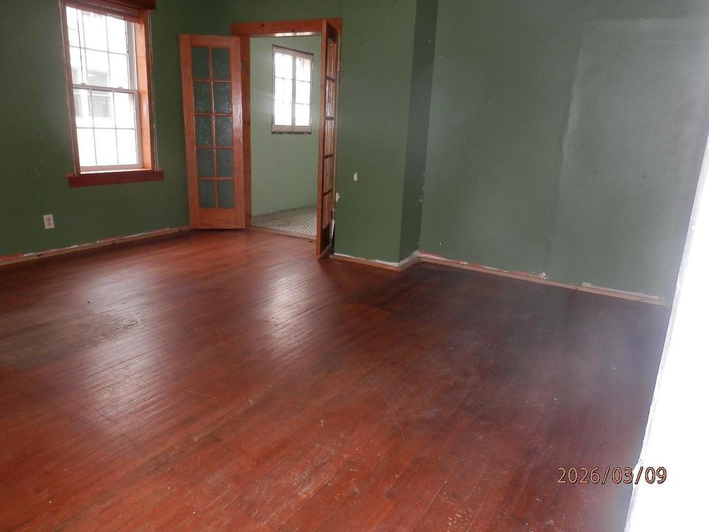 Photo of 606 Adams Street, Cannelton, IN 47520 (MLS # 202607467)