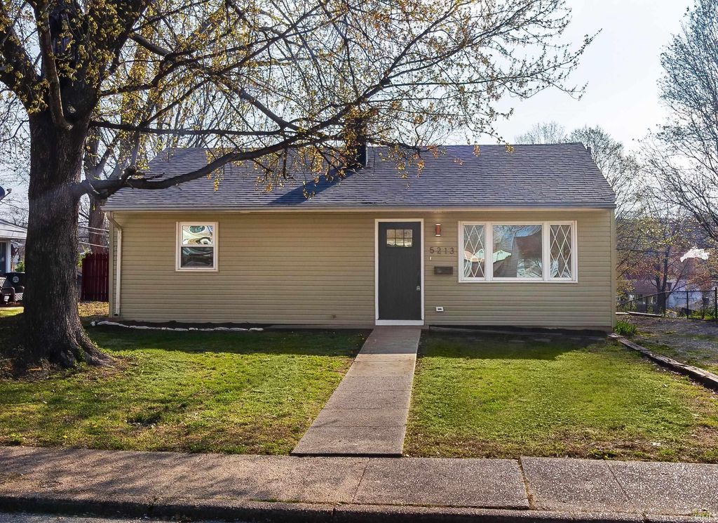 Photo of 5213 Warren Drive, Evansville, IN 47711 (MLS # 202610197)