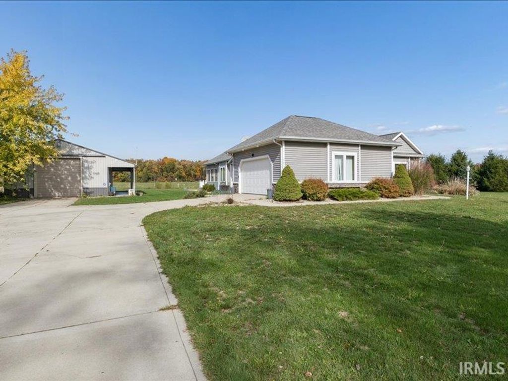 Photo of 29671 County Road 4, Elkhart, IN 46514 (MLS # 202543917)