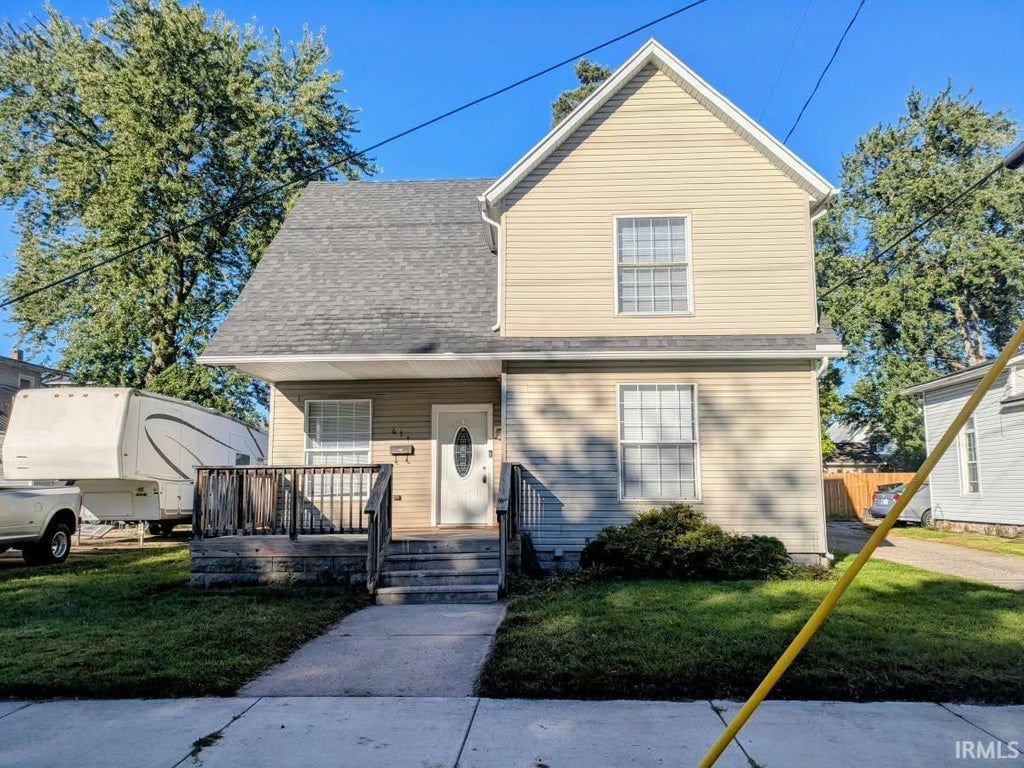 Photo of 411 N Michigan Street, Elkhart, IN 46516 (MLS # 202640123)