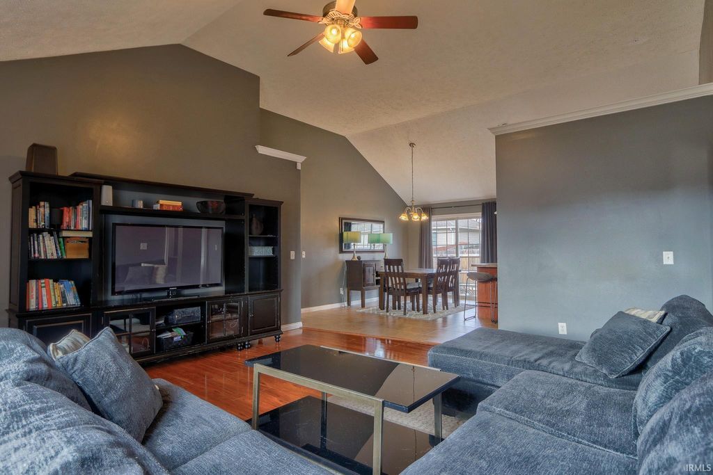 Photo of 4610 Erinwood Court, Evansville, IN 47725 (MLS # 202602533)