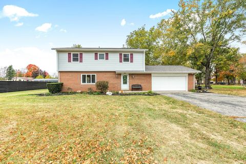 Photo of 6308 Windwood Drive, Kokomo, IN 46901 (MLS # 202543047) Photo of 6308 Windwood Drive, Kokomo, IN 46901 (MLS # 202543047)