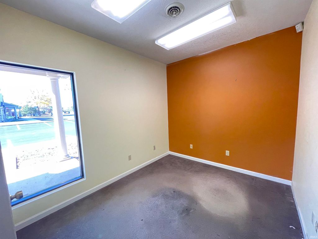 Photo of 4011 W Jefferson Boulevard #suite 225, Fort Wayne, IN 46804 (MLS # 202543687)