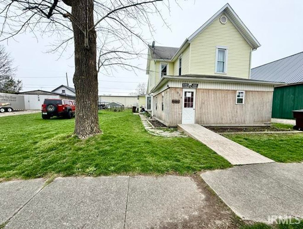 Photo of 316 N Main Street, Lynn, IN 47355 (MLS # 202611746)
